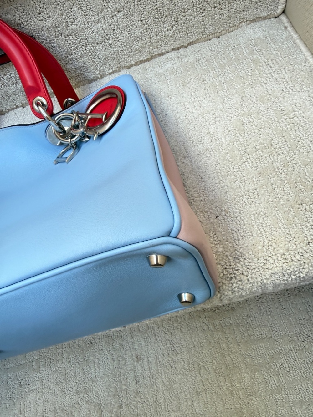 Christian Dior Smooth Calfskin Large Diorissimo Tote Tri-Color - Picture 5 of 10